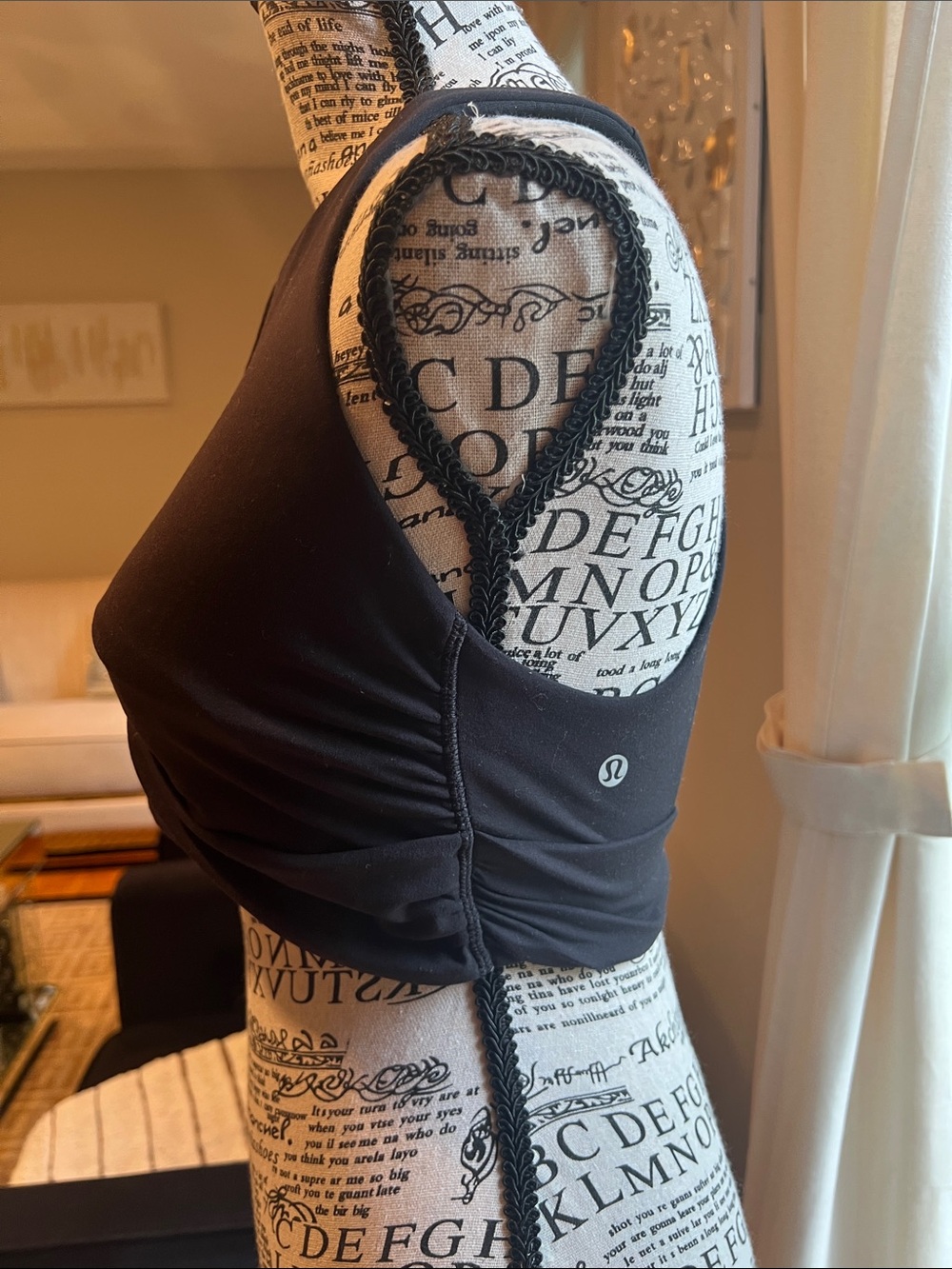 lululemon athletica Black Twist-Back Sports Bra Crop Top